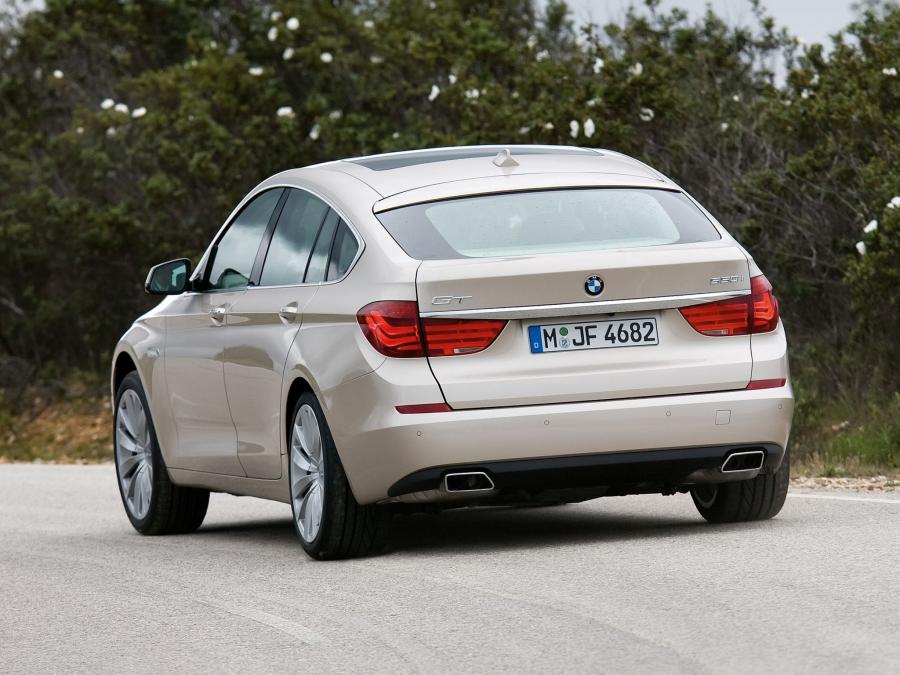  BMW 550i Gran Turismo 2009 года  (фото 12 из 22)